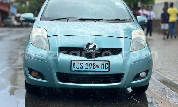 Comprar Usado Toyota Vitz Azul Carro em Maputo em Maputo Comprar Usado Toyota Vitz Azul Carro em Maputo em Maputo