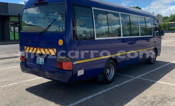 Comprar Usado Toyota Coaster Azul Carro em Maputo em Maputo Comprar Usado Toyota Coaster Azul Carro em Maputo em Maputo