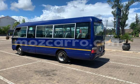 Comprar Usado Toyota Coaster Azul Carro em Maputo em Maputo Comprar Usado Toyota Coaster Azul Carro em Maputo em Maputo