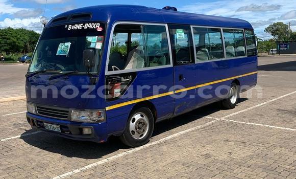 Comprar Usado Toyota Coaster Azul Carro em Maputo em Maputo Comprar Usado Toyota Coaster Azul Carro em Maputo em Maputo