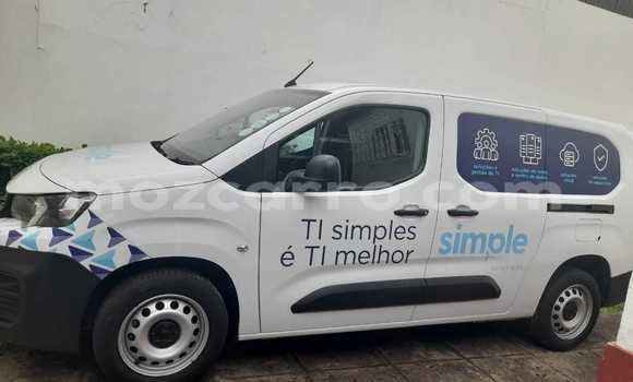 Nunua Ilio tumika Peugeot Partner Nyeupe Gari ndani ya Maputo nchini Maputo