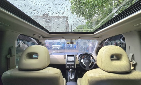 Nunua Ilio tumika Nissan X-Trail Nyeupe Gari ndani ya Maputo nchini Maputo Nunua Ilio tumika Nissan X-Trail Nyeupe Gari ndani ya Maputo nchini Maputo