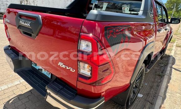 Comprar Novo Toyota Hilux Vermelho Carro em Maputo em Maputo Comprar Novo Toyota Hilux Vermelho Carro em Maputo em Maputo
