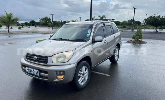 Nunua Ilio tumika Toyota RAV4 Nyingine Gari ndani ya Maputo nchini Maputo