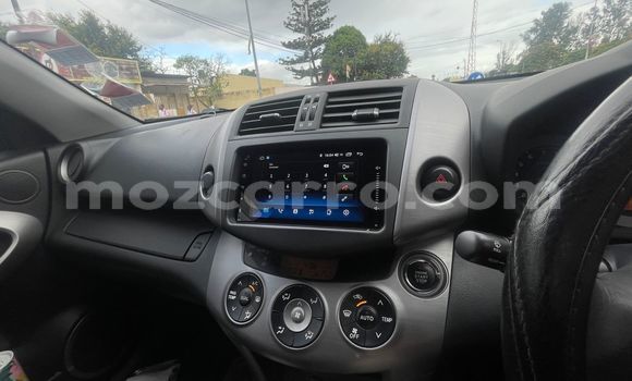 Nunua Ilio tumika Toyota RAV4 Nyingine Gari ndani ya Maputo nchini Maputo Nunua Ilio tumika Toyota RAV4 Nyingine Gari ndani ya Maputo nchini Maputo