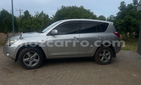 Nunua Ilio tumika Toyota RAV4 Nyingine Gari ndani ya Maputo nchini Maputo Nunua Ilio tumika Toyota RAV4 Nyingine Gari ndani ya Maputo nchini Maputo