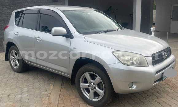 Nunua Ilio tumika Toyota RAV4 Nyingine Gari ndani ya Maputo nchini Maputo Nunua Ilio tumika Toyota RAV4 Nyingine Gari ndani ya Maputo nchini Maputo