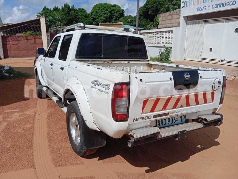Big with watermark nissan hardbody maputo maputo 36881