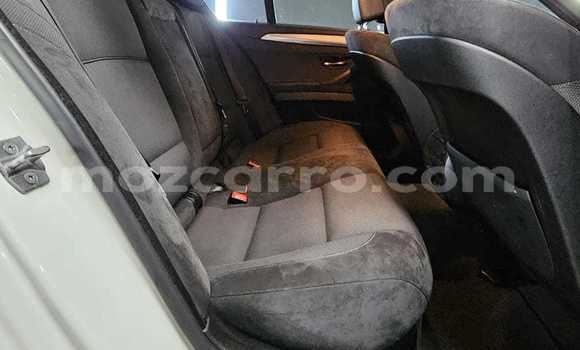 Nunua Ilio tumika BMW 5-Series Nyeupe Gari ndani ya Maputo nchini Maputo Nunua Ilio tumika BMW 5-Series Nyeupe Gari ndani ya Maputo nchini Maputo