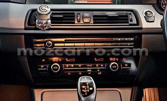 Nunua Ilio tumika BMW 5-Series Nyeupe Gari ndani ya Maputo nchini Maputo Nunua Ilio tumika BMW 5-Series Nyeupe Gari ndani ya Maputo nchini Maputo