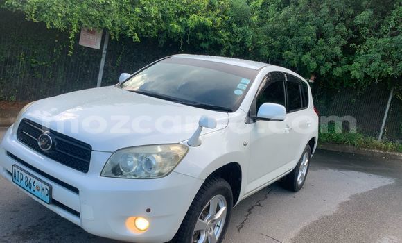 Tenga Tsaru Toyota RAV4 Chena Mota in Maputo in Maputo Tenga Tsaru Toyota RAV4 Chena Mota in Maputo in Maputo