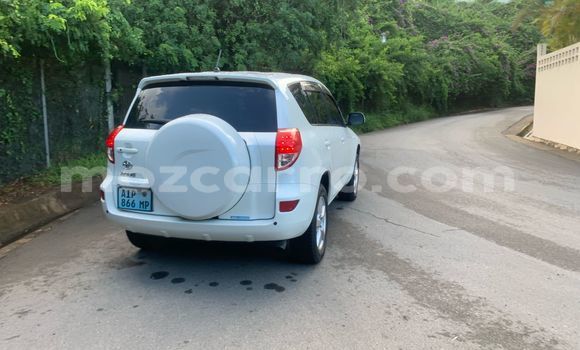 Tenga Tsaru Toyota RAV4 Chena Mota in Maputo in Maputo Tenga Tsaru Toyota RAV4 Chena Mota in Maputo in Maputo