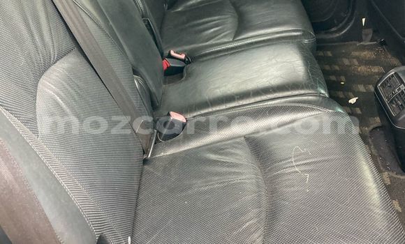 Nunua Ilio tumika Toyota Harrier Nyeusi Gari ndani ya Maputo nchini Maputo Nunua Ilio tumika Toyota Harrier Nyeusi Gari ndani ya Maputo nchini Maputo
