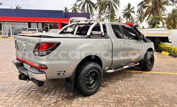 Comprar Usado Mazda BT-50 De outros Carro em Moçambique em Nampula Comprar Usado Mazda BT-50 De outros Carro em Moçambique em Nampula