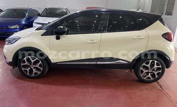 Tenga Tsaru Renault Captur Zvimwe Mota in Angoche in Nampula Tenga Tsaru Renault Captur Zvimwe Mota in Angoche in Nampula