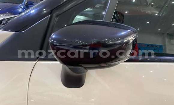 Tenga Tsaru Renault Captur Zvimwe Mota in Angoche in Nampula Tenga Tsaru Renault Captur Zvimwe Mota in Angoche in Nampula