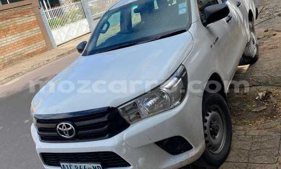 Buy Used Toyota Hilux White Car in Maputo in Maputo Buy Used Toyota Hilux White Car in Maputo in Maputo