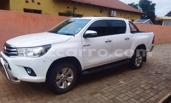 Buy Used Toyota Hilux White Car in Maputo in Maputo Buy Used Toyota Hilux White Car in Maputo in Maputo