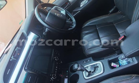 Buy Used Toyota Hilux White Car in Maputo in Maputo Buy Used Toyota Hilux White Car in Maputo in Maputo
