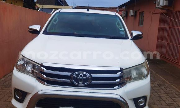 Buy Used Toyota Hilux White Car in Maputo in Maputo Buy Used Toyota Hilux White Car in Maputo in Maputo