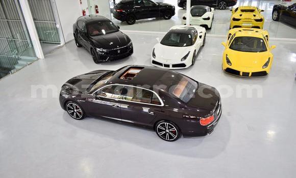 Comprar Usado Bentley Flying Spur Prata Carro em Maputo em Maputo Comprar Usado Bentley Flying Spur Prata Carro em Maputo em Maputo