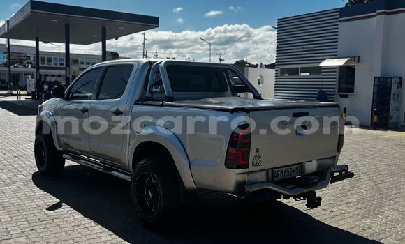 Tenga Tsaru Toyota Hilux Bhurawuni Mota in Maputo in Maputo Tenga Tsaru Toyota Hilux Bhurawuni Mota in Maputo in Maputo