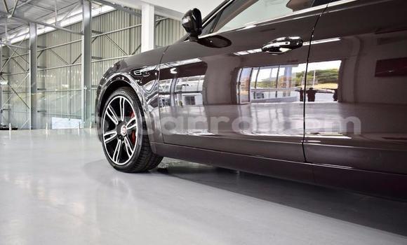 Comprar Usado Bentley Flying Spur Prata Carro em Maputo em Maputo Comprar Usado Bentley Flying Spur Prata Carro em Maputo em Maputo
