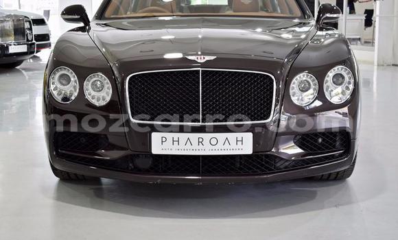 Comprar Usado Bentley Flying Spur Prata Carro em Maputo em Maputo Comprar Usado Bentley Flying Spur Prata Carro em Maputo em Maputo