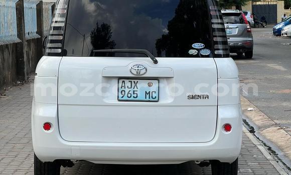 Nunua Ilio tumika Toyota Sienta Nyeupe Gari ndani ya Maputo nchini Maputo Nunua Ilio tumika Toyota Sienta Nyeupe Gari ndani ya Maputo nchini Maputo