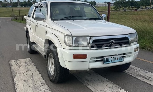 Tenga Tsaru Toyota Hilux Surf Chena Mota in Maputo in Maputo
