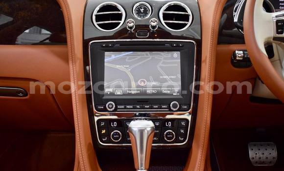 Comprar Usado Bentley Flying Spur Prata Carro em Maputo em Maputo Comprar Usado Bentley Flying Spur Prata Carro em Maputo em Maputo