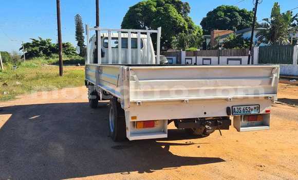 Comprar Novo Toyota Dyna Branco Caminhão em Maputo em Maputo Comprar Novo Toyota Dyna Branco Caminhão em Maputo em Maputo