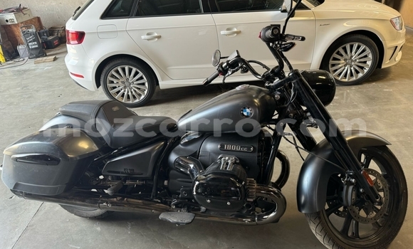 Comprar Usado BMW R Bege Moto em Maputo em Maputo