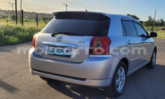 Comprar Usado Toyota Runx Prata Carro em Maputo em Maputo Comprar Usado Toyota Runx Prata Carro em Maputo em Maputo