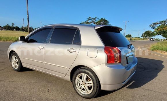 Comprar Usado Toyota Runx Prata Carro em Maputo em Maputo Comprar Usado Toyota Runx Prata Carro em Maputo em Maputo