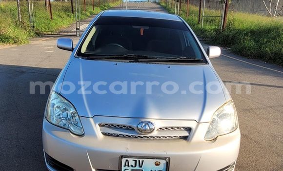 Comprar Usado Toyota Runx Prata Carro em Maputo em Maputo Comprar Usado Toyota Runx Prata Carro em Maputo em Maputo
