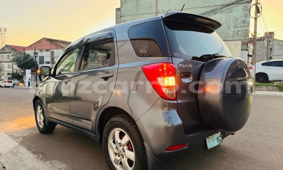 Comprar Usado Toyota Rush Azul Carro em Maputo em Maputo Comprar Usado Toyota Rush Azul Carro em Maputo em Maputo