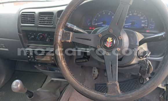 Comprar Usado Toyota Hilux Azul Carro em Maputo em Maputo Comprar Usado Toyota Hilux Azul Carro em Maputo em Maputo