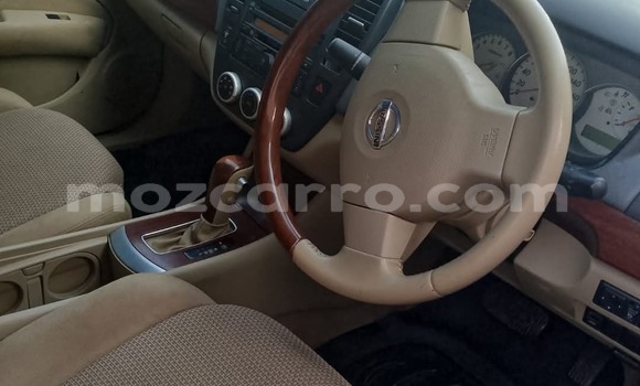 Comprar Usado Nissan Bluebird Azul Carro em Maputo em Maputo Comprar Usado Nissan Bluebird Azul Carro em Maputo em Maputo