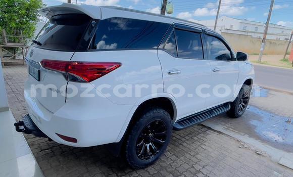 Nunua Ilio tumika Toyota Fortuner Nyeupe Gari ndani ya Maputo nchini Maputo Nunua Ilio tumika Toyota Fortuner Nyeupe Gari ndani ya Maputo nchini Maputo