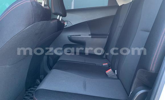 Comprar Usado Toyota Ractis Branco Carro em Maputo em Maputo Comprar Usado Toyota Ractis Branco Carro em Maputo em Maputo