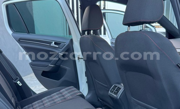 Buy Used Volkswagen Golf White Car in Maputo in Maputo Buy Used Volkswagen Golf White Car in Maputo in Maputo