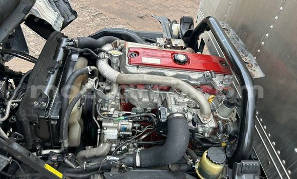 Comprar Novo Toyota Dyna Branco Carro em Maputo em Maputo Comprar Novo Toyota Dyna Branco Carro em Maputo em Maputo