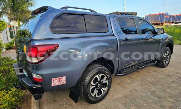 Comprar Usado Mazda BT-50 Azul Carro em Maputo em Maputo Comprar Usado Mazda BT-50 Azul Carro em Maputo em Maputo