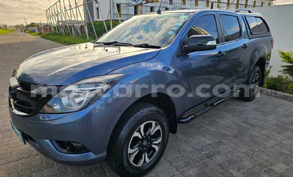 Comprar Usado Mazda BT-50 Azul Carro em Maputo em Maputo Comprar Usado Mazda BT-50 Azul Carro em Maputo em Maputo