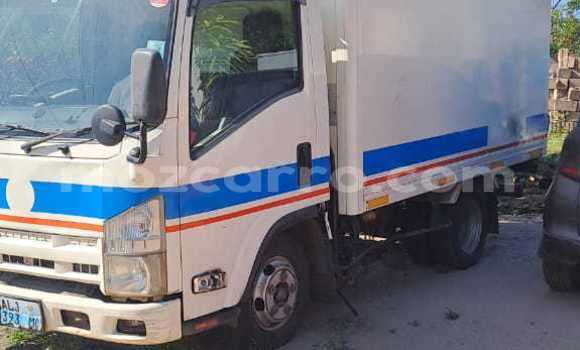 Tenga Tsaru Isuzu 117 Zvimwe Mota in Maputo in Maputo