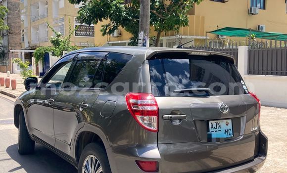 Nunua Ilio tumika Toyota RAV4 Nyingine Gari ndani ya Maputo nchini Maputo Nunua Ilio tumika Toyota RAV4 Nyingine Gari ndani ya Maputo nchini Maputo