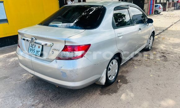 Tenga Tsaru Honda Fit Aria Zvimwe Mota in Mocambique in Nampula Tenga Tsaru Honda Fit Aria Zvimwe Mota in Mocambique in Nampula