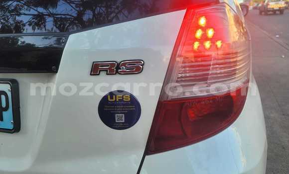 Buy Used Honda Fit White Car in Maputo in Maputo Buy Used Honda Fit White Car in Maputo in Maputo