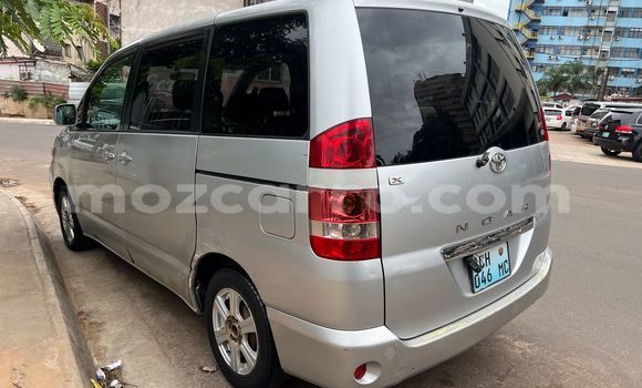 Comprar Usado Toyota Noah Prata Carro em Maputo em Maputo Comprar Usado Toyota Noah Prata Carro em Maputo em Maputo